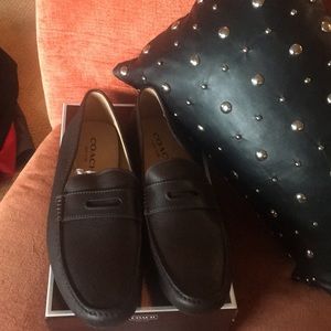 COACH - NIB Men’s Leather driver (Size 13)